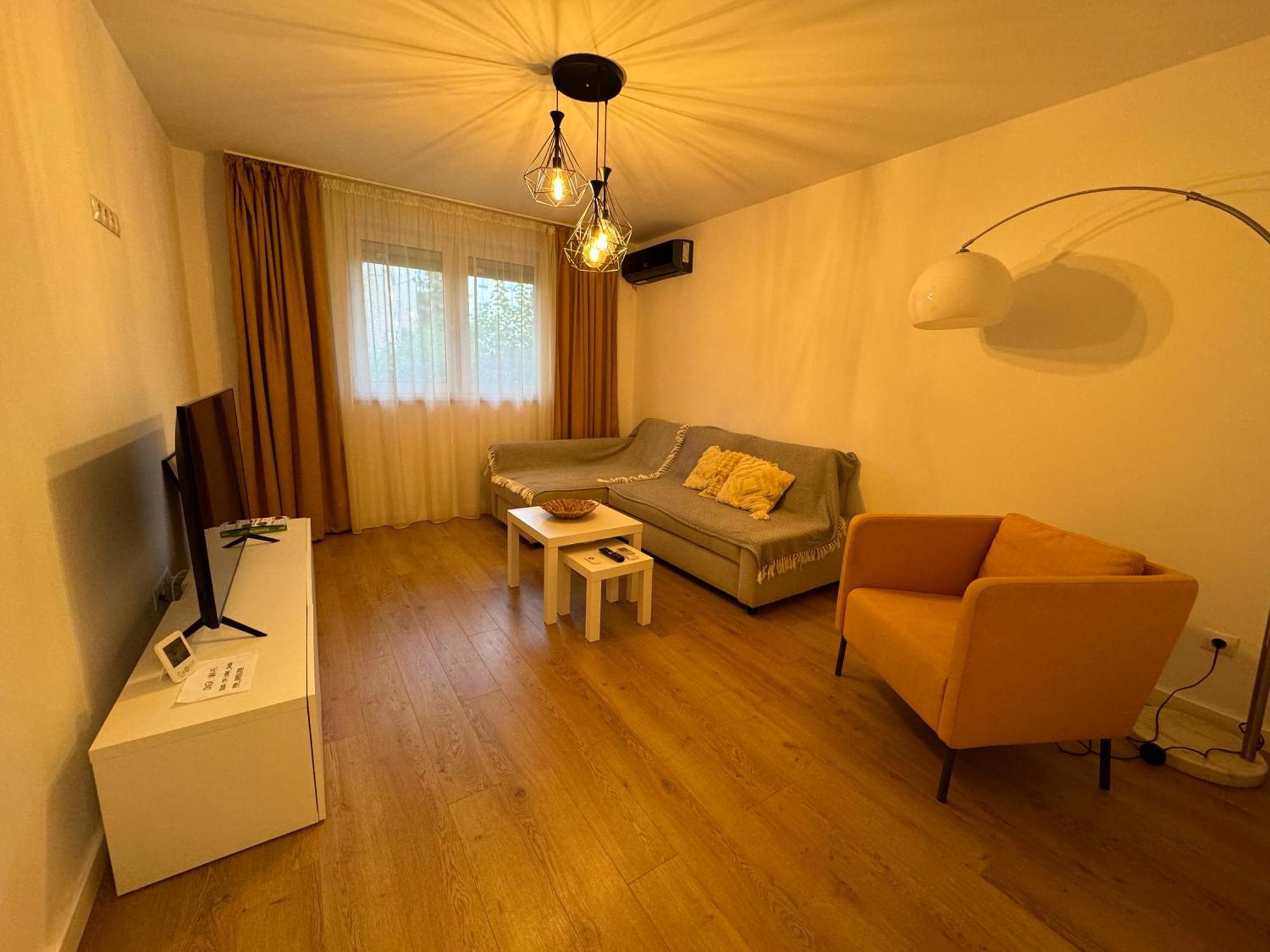Alexander Cozy Apartment Free Private Parking Mediaş Eksteriør bilde